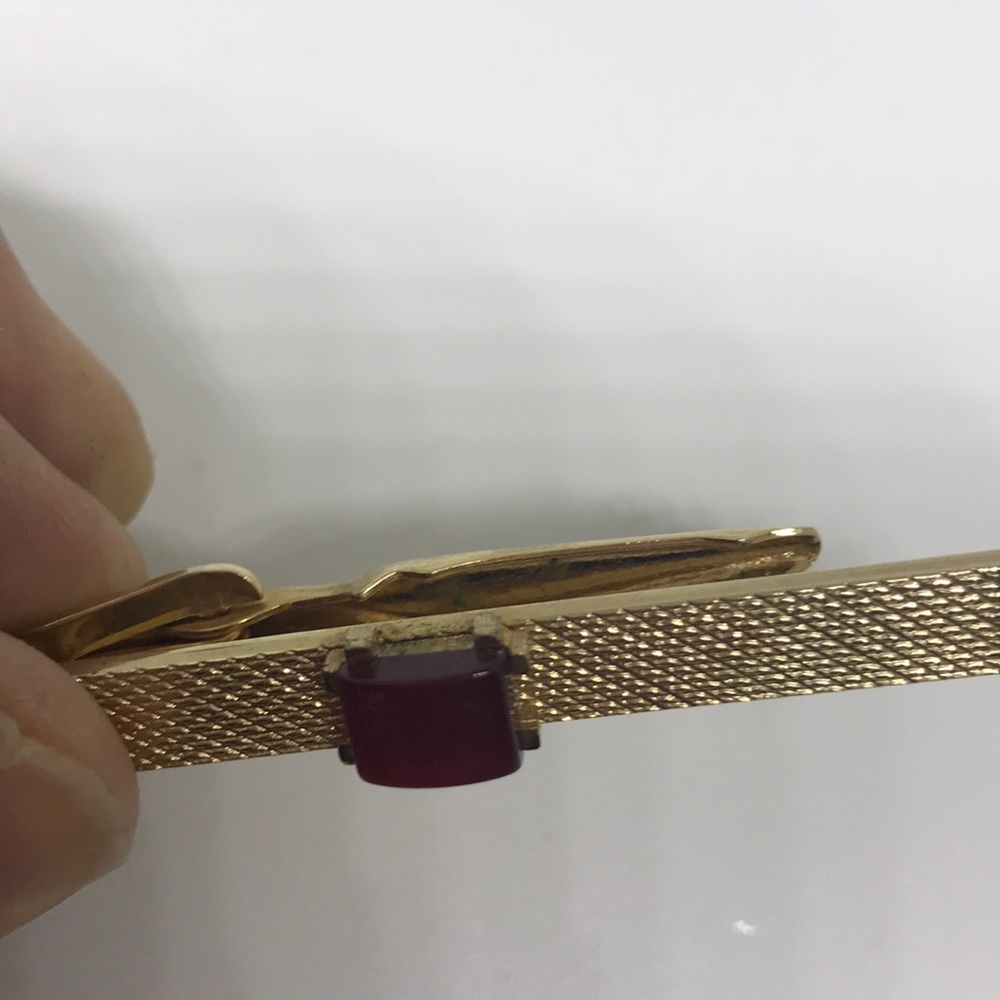 Swank Vintage Tie Clip Gold w Ruby Red Color Stone - Picture 5 of 7